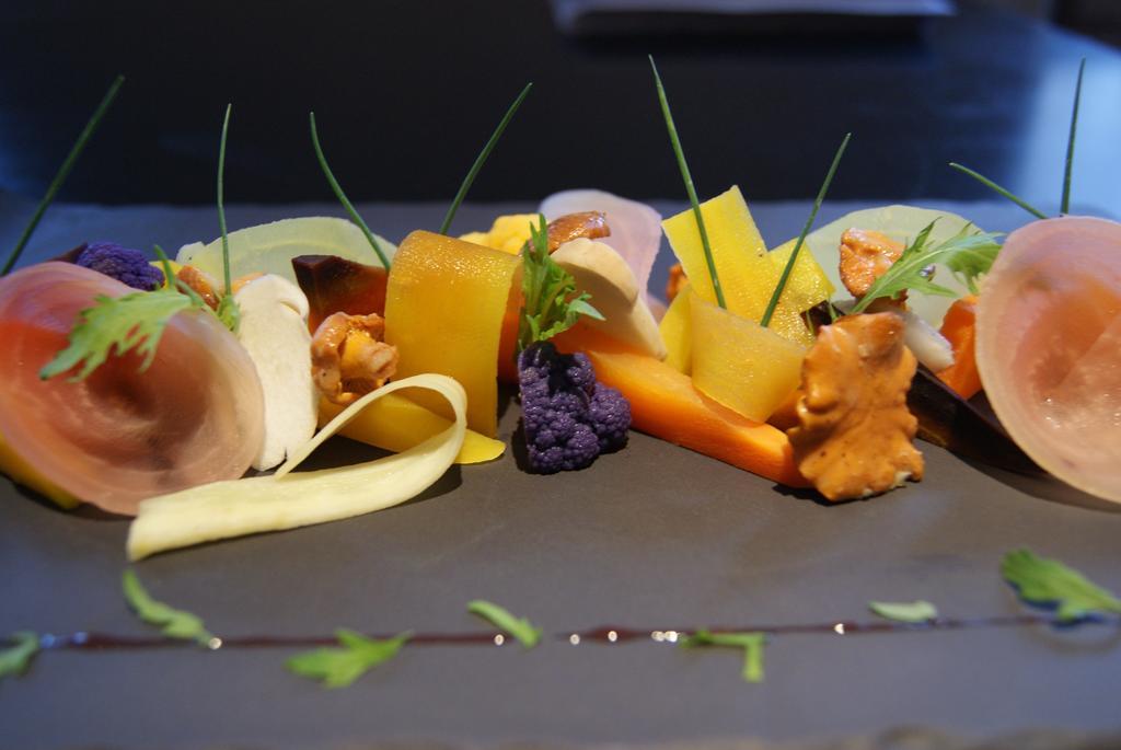 Logis Hotel Restaurant Des Voyageurs Tarnac Eksteriør billede