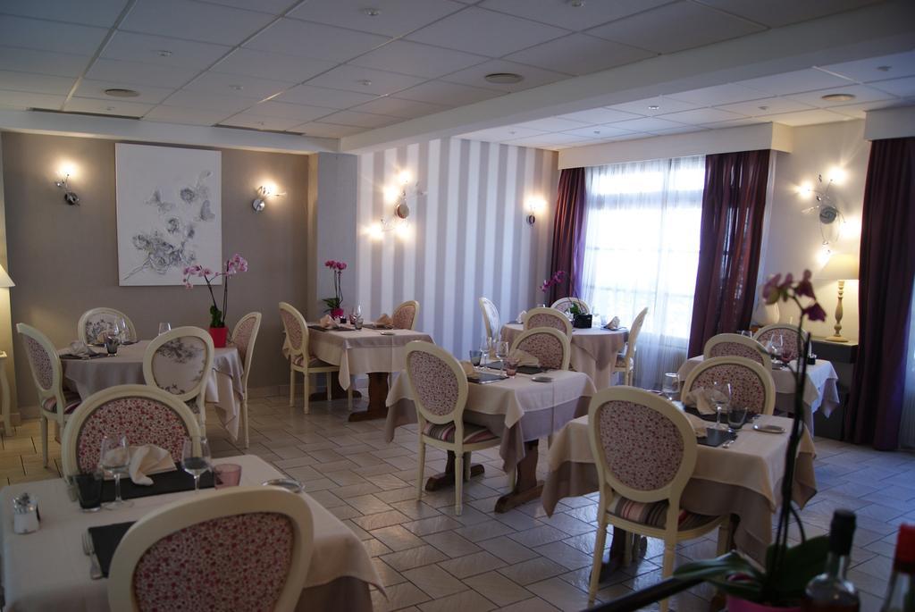 Logis Hotel Restaurant Des Voyageurs Tarnac Værelse billede